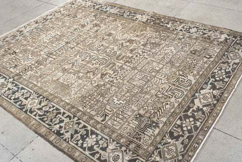Antique Heriz Area Rug (6' x 8')